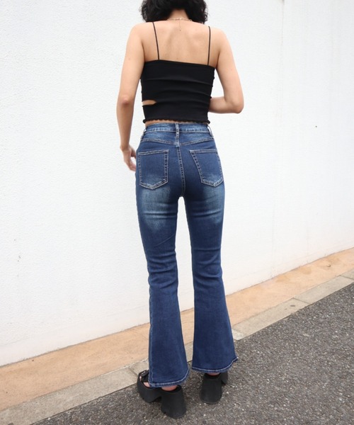 FIG&VIPER（フィグアンドバイパー）の「センタースリットSTデニムフレアPT（デニムパンツ・レディース・ブラック/ブルー・MEDIUM/SMALL）」の19枚目の写真