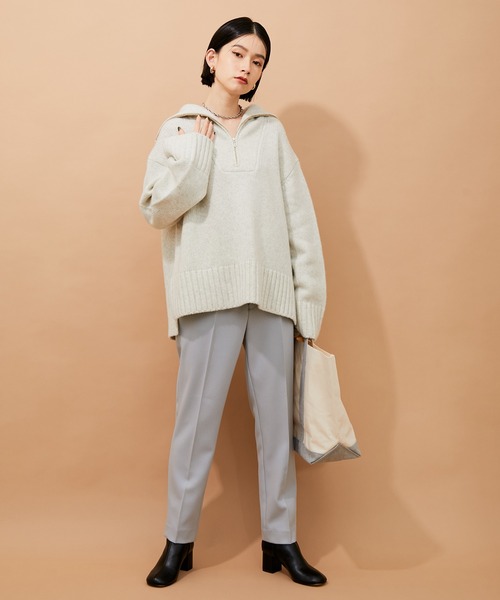 ADAM ET ROPE'（アダムエロペ）の「【一部カラーWEB限定・カラー追加】ストレッチカラーテーパードパンツ（スラックス・レディース・ブラック/パープル/サックスブルー/ピンク/ピンク系その他2/グレー・38/36/34）」の16枚目の写真