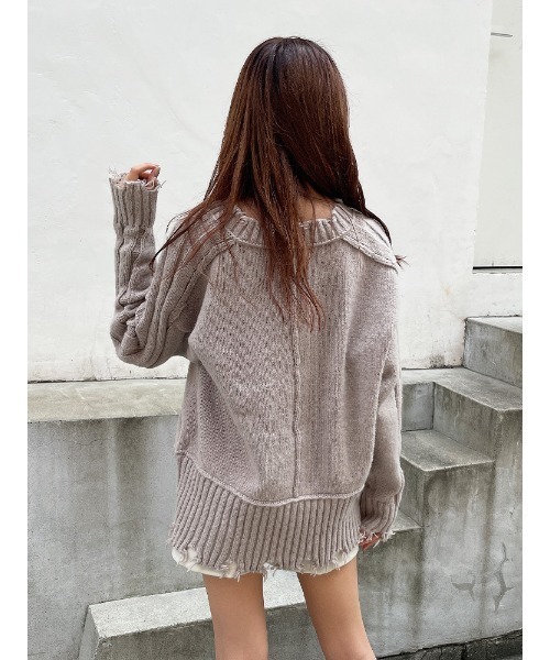 ENVYM（アンビー）の「Ｖネックアウトシームニット（ニット/セーター・レディース・ブラック/ベージュ/ホワイト・FREE）」の7枚目の写真