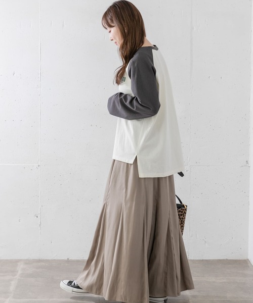 URBAN RESEARCH Sonny Label(アーバンリサーチサニーレーベル)の「ラグランロゴプリントロングTシャツ(Tシャツ/カットソー・レディース・モカ/スミクロ/イエロー・FREE)」の13枚目の写真