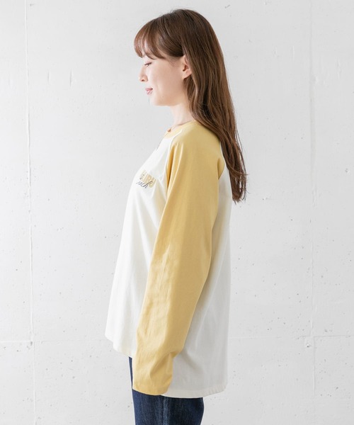 URBAN RESEARCH Sonny Label(アーバンリサーチサニーレーベル)の「ラグランロゴプリントロングTシャツ(Tシャツ/カットソー・レディース・モカ/スミクロ/イエロー・FREE)」の22枚目の写真