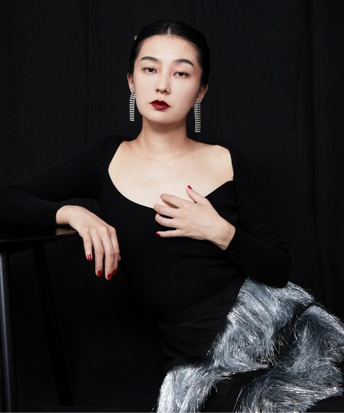 HIROSAI（ヒロサイ）の「スクエアネックニット（ニット/セーター・レディース・ホワイト/ブラック/レッド・S/M）」の3枚目の写真