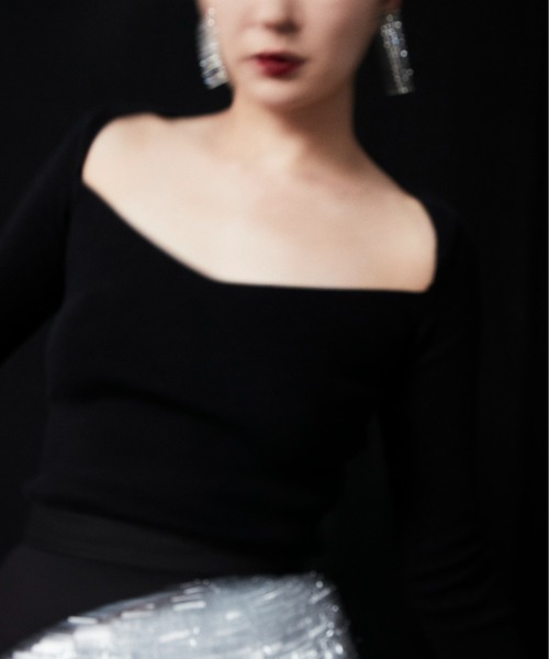 HIROSAI（ヒロサイ）の「スクエアネックニット（ニット/セーター・レディース・ホワイト/ブラック/レッド・S/M）」の6枚目の写真