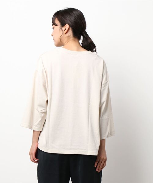 Samansa Mos2 blue(サマンサモスモスブルー)の「アニマルプリントTシャツ(Tシャツ/カットソー・レディース・グレー/オフホワイト/チャコール・フリ-)」の5枚目の写真