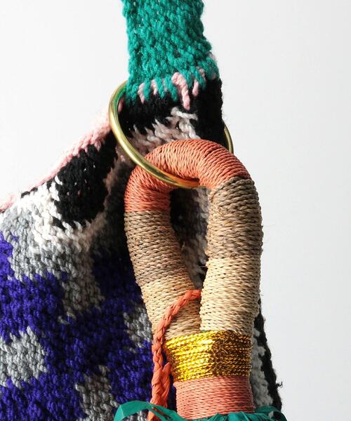 Lepidos（レピドス）の「＜AMONG EQUALS＞WHEEL SPINNER ショルダーバッグ（ショルダーバッグ・レディース・ケリー・FREE）」の3枚目の写真