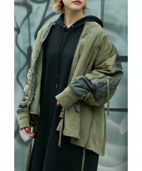 GENE HEAVENS(ジーンヘブンズ)の「(GENE HEAVENS)ORDINALY FEDERATION x GENE HEAVENS MA1ジャケット(MA-1・レディース・カーキ/ブラック・ONE SIZE)」の2枚目の写真