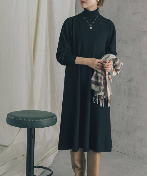【美品】アーバンリサーチROSSO　『WEB限定』タートルネックフレアワンピース URBAN RESEARCH ROSSO WOMEN（アーバンリサーチ ロッソ）の