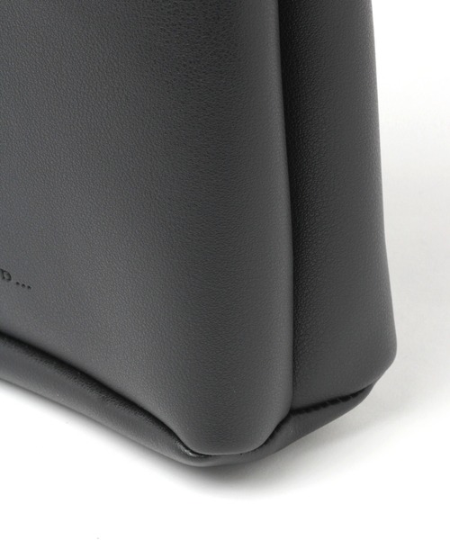 niko and...（ニコアンド）の「フェイクレザー巾着ショルダーバッグ（ショルダーバッグ・メンズ・ブラック/ブラウン/グレー・0）」の22枚目の写真