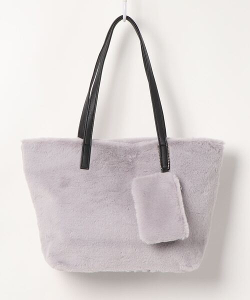 alcali（アルカリ）の「ミーシャ　ポーチ付きファートートバッグ【取り扱い店舗限定】（トートバッグ・レディース・チャコールグレー/モカ・FREE）」の2枚目の写真