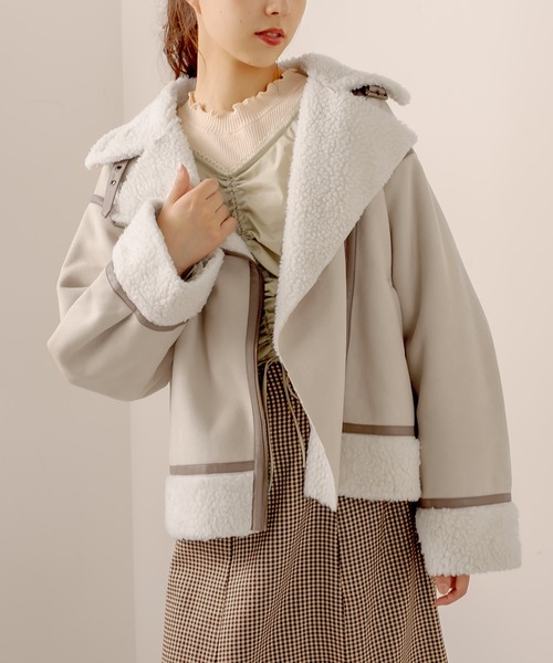 OLIVE des OLIVE(オリーブデオリーブ)の「【WEB限定】ムートンライダース(ムートンコート・レディース・ベージュ/アイボリー・FREE)」の2枚目の写真