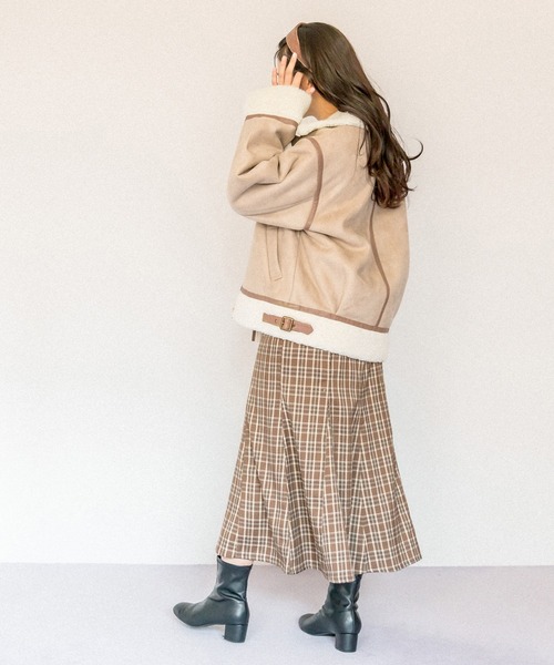 OLIVE des OLIVE(オリーブデオリーブ)の「【WEB限定】ムートンライダース(ムートンコート・レディース・ベージュ/アイボリー・FREE)」の18枚目の写真