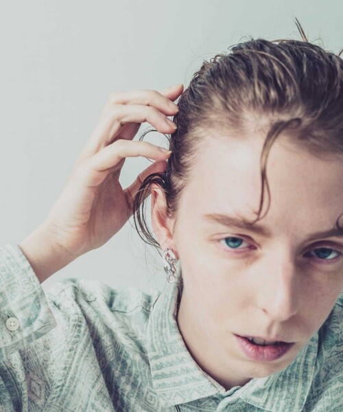 and cloud（アンドクラウド）の「Gradation Earring S / Single（イヤリング・レディース・イエローゴールド/シルバー系その他/シルバー/ゴールド系その他・FREE）」の8枚目の写真