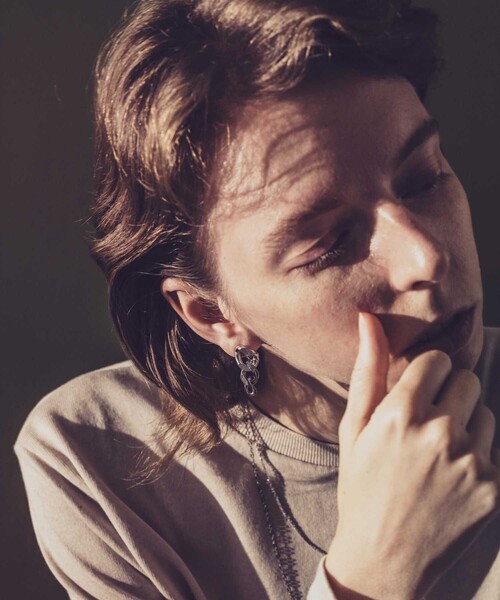 and cloud（アンドクラウド）の「Gradation Earring S / Single（イヤリング・レディース・イエローゴールド/シルバー系その他/シルバー/ゴールド系その他・FREE）」の17枚目の写真