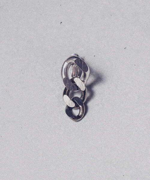 and cloud（アンドクラウド）の「Gradation Earring S / Single（イヤリング・レディース・イエローゴールド/シルバー系その他/シルバー/ゴールド系その他・FREE）」の20枚目の写真