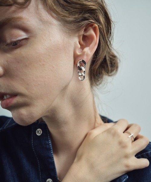 and cloud（アンドクラウド）の「Gradation Earring S / Single（イヤリング・レディース・イエローゴールド/シルバー系その他/シルバー/ゴールド系その他・FREE）」の21枚目の写真