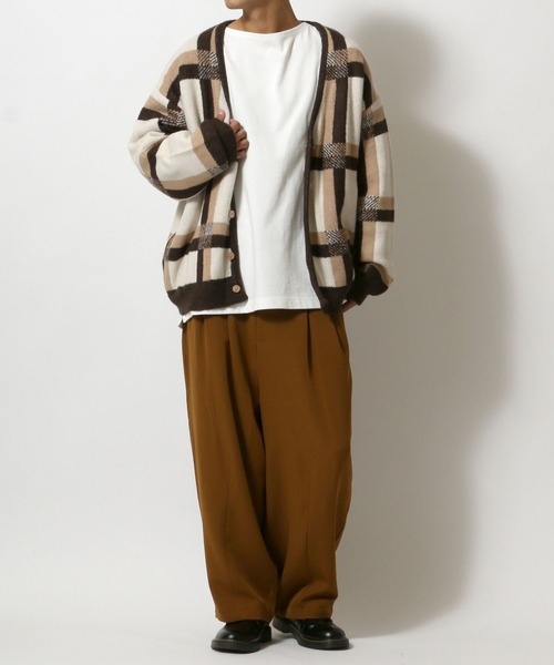 ANPAS（アンパス）の「Paisley Plaid Jacquard Knit Cardigan/ペイズリー チェック ジャガード ニットルーズカーディガン（カーディガン/ボレロ・メンズ・ブラック/ブラウン/グレイッシュブルー/キナリ・LL/M/L）」の8枚目の写真