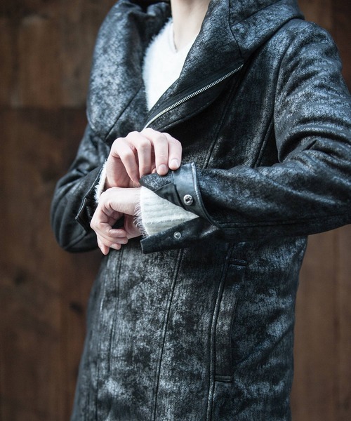 JOHNNY WOLF（ジョニーウルフ）の「LUCCA LONG-LEATHER LOOK(ルッカ