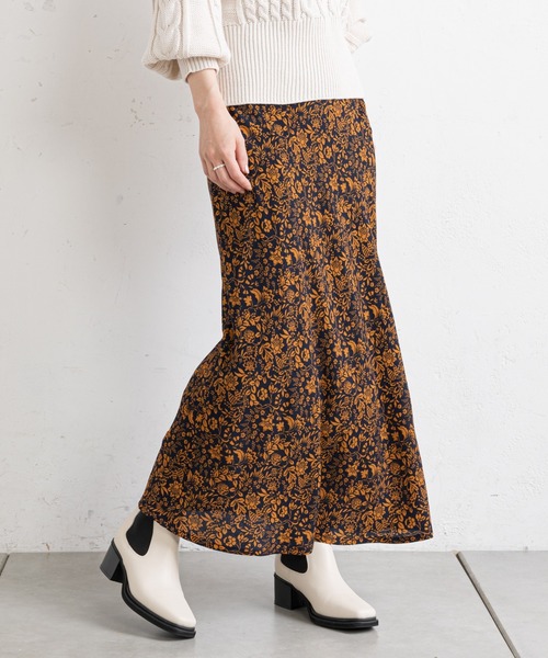 prose verse(プロズヴェール)の「レトロフラワーマーメイドスカート(スカート・レディース・ネイビー/レッド・MEDIUM)」の2枚目の写真