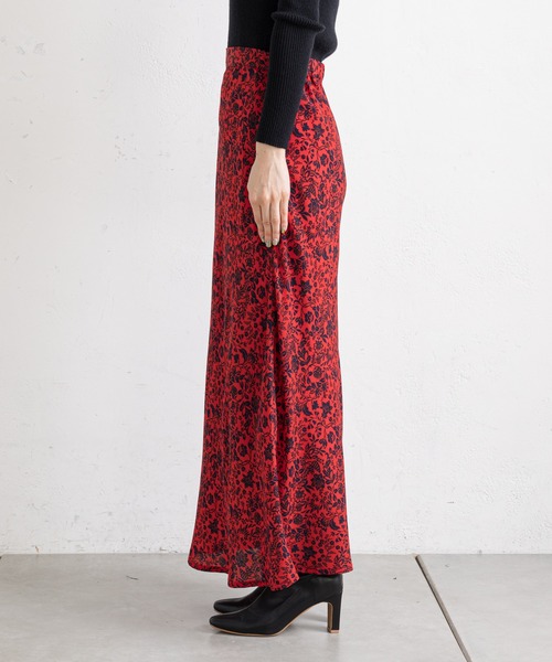 prose verse(プロズヴェール)の「レトロフラワーマーメイドスカート(スカート・レディース・ネイビー/レッド・MEDIUM)」の14枚目の写真