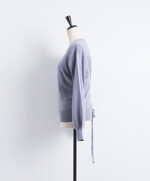 &. NOSTALGIA（アンドドットノスタルジア）の「バックレースアップニットプルオーバー（ニット/セーター・レディース・ライトグリーン/ブルーグレー・M）」の5枚目の写真