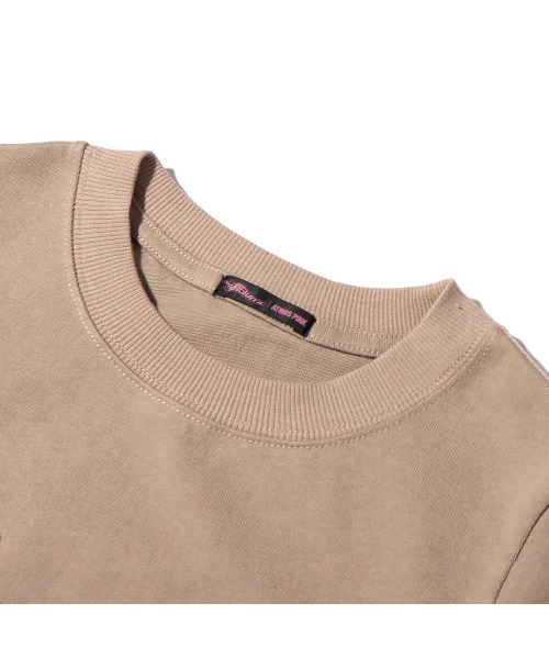 atmos pink(アトモスピンク)の「RIEHATA × atmos pink ロゴ刺繍 クロップド Tee / アトモスピンク リエハタ × アトモスピンク ロゴシシュウ クロップド ティー 【SP】(Tシャツ/カットソー・レディース・ベージュ/ホワイト/イエロー/ブラック・M/S/L)」の17枚目の写真