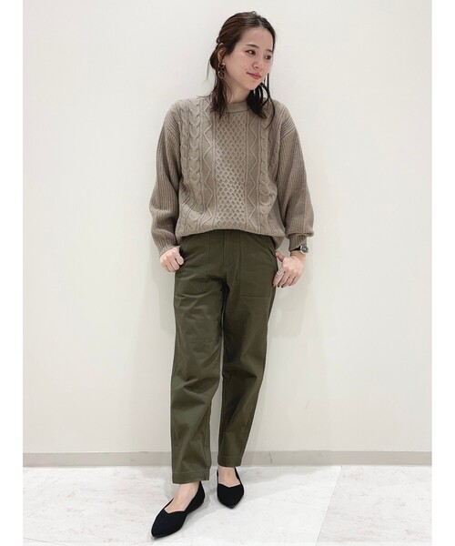 SHOO・LA・RUE（シューラルー）の「◆６色展開！洗濯機で洗えるざっくりもちもちケーブルニット（ニット/セーター・レディース・ライトブルー/サンドベージュ/ダークウッド/レモンイエロー/ピンク系/アイボリー・03/02/04）」の15枚目の写真