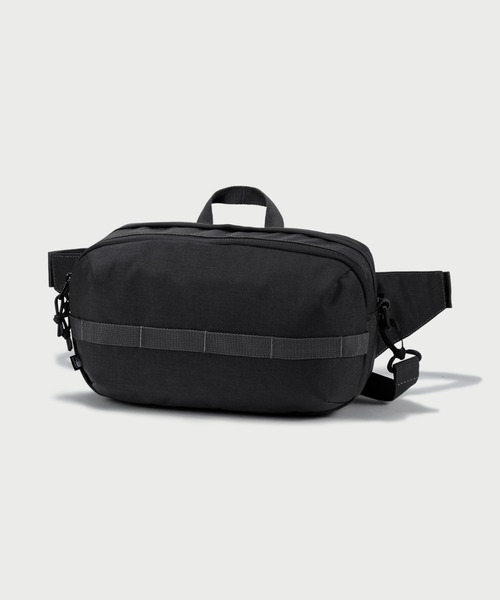 karrimor(カリマー)の「urban light hip bag(ボディバッグ/ウエストポーチ・メンズ・ブラック/ダークネイビー/カーキ系・ONESIZE)」の2枚目の写真