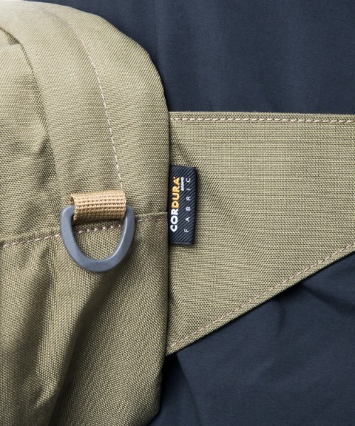 karrimor(カリマー)の「urban light hip bag(ボディバッグ/ウエストポーチ・メンズ・ブラック/ダークネイビー/カーキ系・ONESIZE)」の8枚目の写真