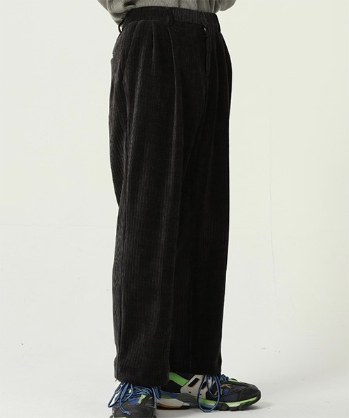WESTBOY（ウエストボーイ）の「【WB ORIGINALS】Corduroy Relaxy Wide Slacks WO21W4PT04（その他パンツ・メンズ・ブラック/ホワイト/グレー・L/M/XL）」の2枚目の写真