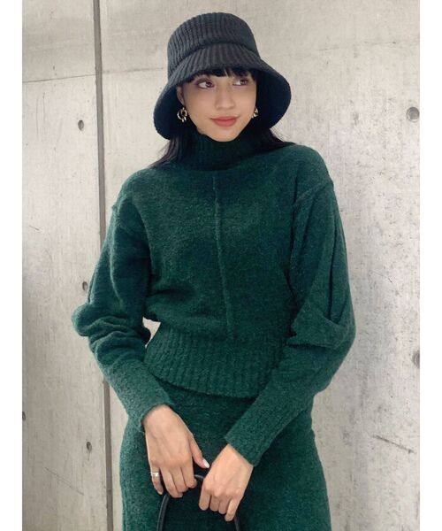 EMODA（エモダ）の「タックスリーブショートニット（ニット/セーター・レディース・ブラック/グリーン/マスタード・FREE）」の5枚目の写真