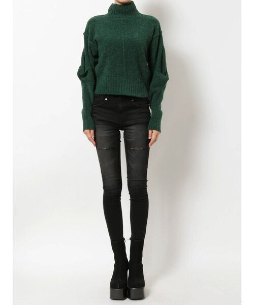 EMODA（エモダ）の「タックスリーブショートニット（ニット/セーター・レディース・ブラック/グリーン/マスタード・FREE）」の21枚目の写真