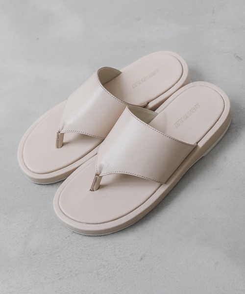 ATTACHMENT（アタッチメント）の「COW LEATHER サンダル / COW LEATHER  SANDAL（サンダル・メンズ・オフホワイト/ブラック・L/S/M）」の17枚目の写真