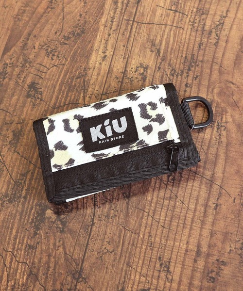 KiU（キウ）の「ウォーターリペレント ウォレット タイプ-A（ポーチ・レディース・カモフラージュ/ホワイト×ブルー/ホワイト系その他/ブラック系その他/その他10/ゼブラ/アニマル/カラフル/ブラック/レッド系その他/ブルー系その他/ブラック系その他2/マルチ/タイガーカモ/ブラック×カーキ/ベージュ系その他/ブルー系その他2/レオパード/ネイビー系/ダークグリーン系/ブルー系その他3・FREE）」の20枚目の写真