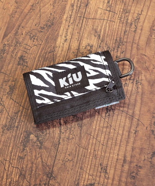 KiU（キウ）の「ウォーターリペレント ウォレット タイプ-A（ポーチ・レディース・カモフラージュ/ホワイト×ブルー/ホワイト系その他/ブラック系その他/その他10/ゼブラ/アニマル/カラフル/ブラック/レッド系その他/ブルー系その他/ブラック系その他2/マルチ/タイガーカモ/ブラック×カーキ/ベージュ系その他/ブルー系その他2/レオパード/ネイビー系/ダークグリーン系/ブルー系その他3・FREE）」の18枚目の写真