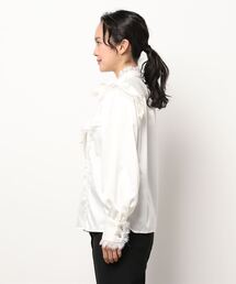 axes femme（アクシーズファム）の「サテンフリルブラウス