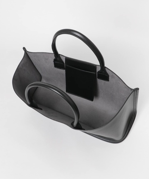KBF(ケイビーエフ)の「ポーチ付きスクエアキューブハンドBAG(ハンドバッグ・レディース・ブラック/カーキ/キャメル・ONE)」の12枚目の写真