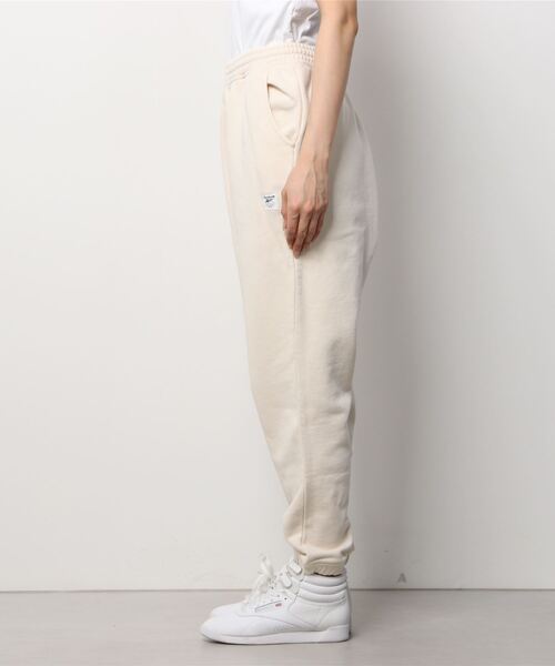 Reebok(リーボック)の「 クラシックス ノンダイ フレンチ テリー パンツ / Classics Non Dye French Terry Pants(スウェットパンツ・レディース・ナチュラル・SMALL/MEDIUM/LARGE/X-LARGE)」の7枚目の写真