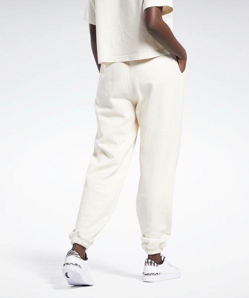 Reebok(リーボック)の「 クラシックス ノンダイ フレンチ テリー パンツ / Classics Non Dye French Terry Pants(スウェットパンツ・レディース・ナチュラル・SMALL/MEDIUM/LARGE/X-LARGE)」の2枚目の写真