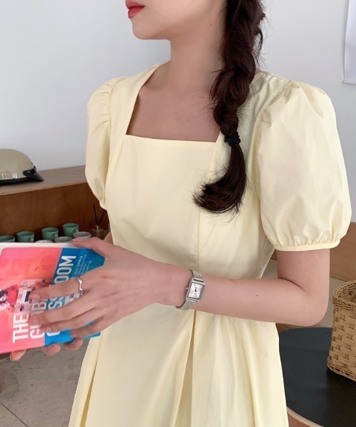 Opinion korean town（オピニオン コリアン タウン）の「YUGA バックオープン　パフスリーブフレアワンピース（ワンピース・レディース・ホワイト/ライトブルー/オレンジ/ライトイエロー/ブラック・FREE）」の8枚目の写真