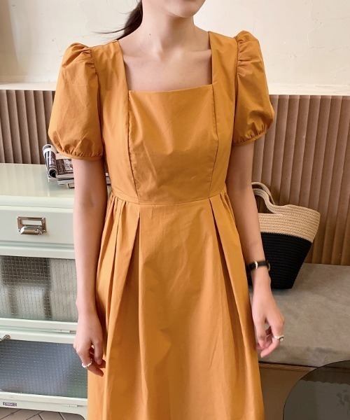 Opinion korean town（オピニオン コリアン タウン）の「YUGA バックオープン　パフスリーブフレアワンピース（ワンピース・レディース・ホワイト/ライトブルー/オレンジ/ライトイエロー/ブラック・FREE）」の12枚目の写真