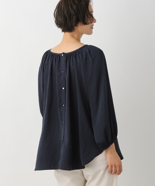 LEPSIM（レプシィム）の「2WAYギャザーブラウス　273844（シャツ/ブラウス・レディース・カーキ/ライトピンク/オフホワイト/ネイビー・FREE）」の5枚目の写真