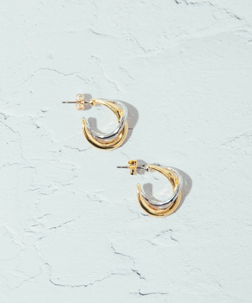COLOR TOKYO ACCESSORIES(カラートウキョウアクセサリー)の「MIXレイヤード風フープピアス(ピアス(両耳用)・レディース・その他・FREE)」の4枚目の写真