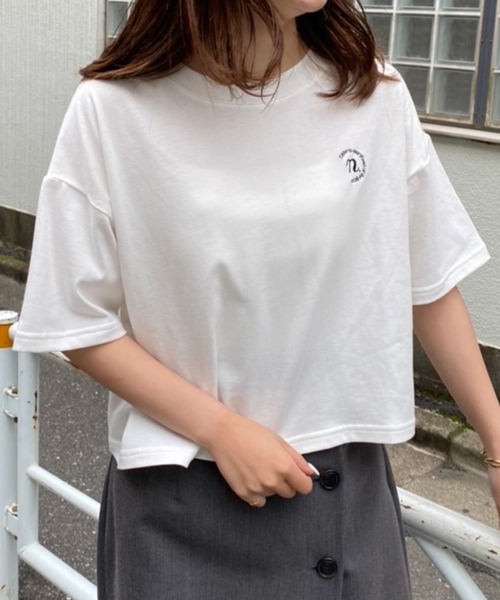 one after another NICE CLAUP（ワンアフターアナザーナイスクラップ）の「オーガニックコットンn刺しゅうTee（Tシャツ/カットソー・レディース・オフホワイト/ブラック系その他/グリーン/イエロー系その他/ベビーピンク・FREE）」の17枚目の写真