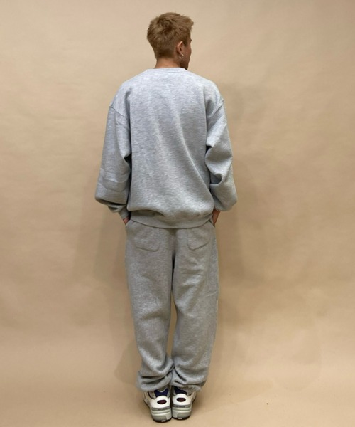 Champion（チャンピオン）の「CHAMPION/チャンピオン オーバーサイズ カレッジロゴ クルーネックスウェット/裏起毛トレーナー アメカジ ロゴプリントトレーナー/セットアップ対応 C3-W027（スウェット・メンズ・ブラック/ネイビー/グレー・M/L/XL）」の18枚目の写真