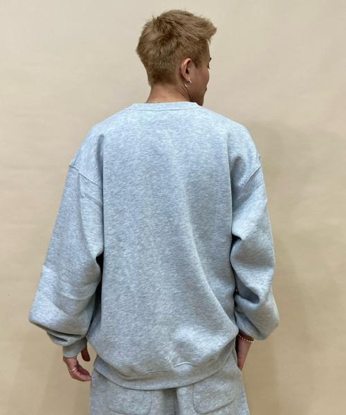 Champion（チャンピオン）の「CHAMPION/チャンピオン オーバーサイズ カレッジロゴ クルーネックスウェット/裏起毛トレーナー アメカジ ロゴプリントトレーナー/セットアップ対応 C3-W027（スウェット・メンズ・ブラック/ネイビー/グレー・M/L/XL）」の16枚目の写真