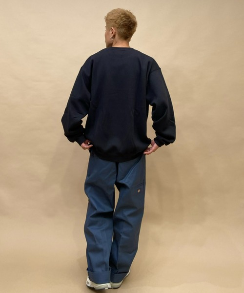 Champion（チャンピオン）の「CHAMPION/チャンピオン オーバーサイズ カレッジロゴ クルーネックスウェット/裏起毛トレーナー アメカジ ロゴプリントトレーナー/セットアップ対応 C3-W027（スウェット・メンズ・ブラック/ネイビー/グレー・M/L/XL）」の14枚目の写真