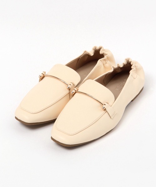 LAKOLE（ラコレ）の「ビットギャザーローファー / 352610（ローファー・レディース・ブラック/ブラウン/アイボリー・MEDIUM/LARGE/SMALL）」の21枚目の写真