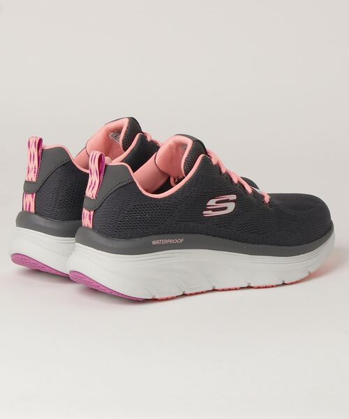 SKECHERS（スケッチャーズ）の「SKECHERS D'LUX WALKER-GET OASIS  / スケッチャーズ デラックス ウォーカー　-ゲット オアシス（スニーカー・レディース・チャコールグレー/ネイビー×ホワイト/ブラック・23cm/22.5cm/24cm/24.5cm/25cm/23.5cm）」の16枚目の写真