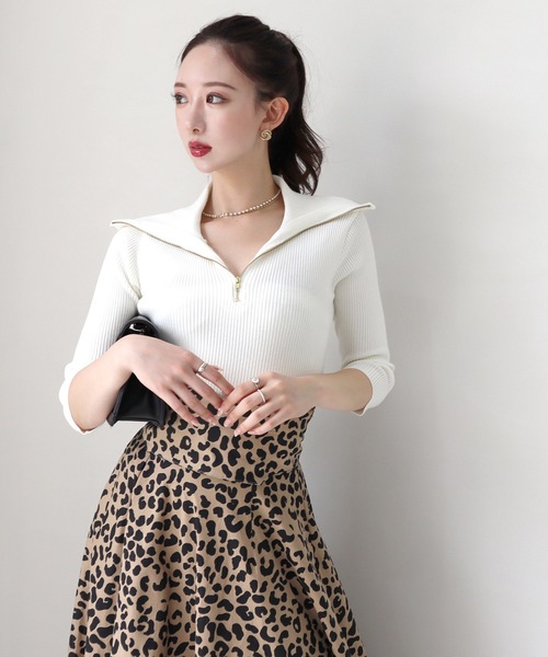 ROYAL PARTY(ロイヤルパーティー)の「ビックカラーZIP UPニットトップス(ニット/セーター・レディース・ブラック/オフホワイト/モカ・FREE)」の1枚目の写真