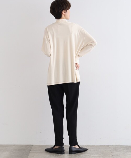 INDIVI(インディヴィ)の「【LIFE】オーガニックハイネックトップス(Tシャツ/カットソー・レディース・ナチュラル・38)」の4枚目の写真